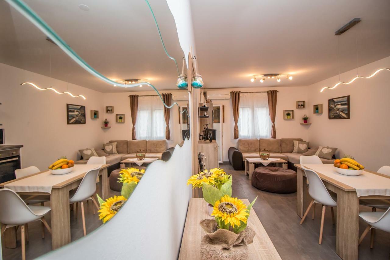 Sunny Point Apartment Rovinj Exterior photo