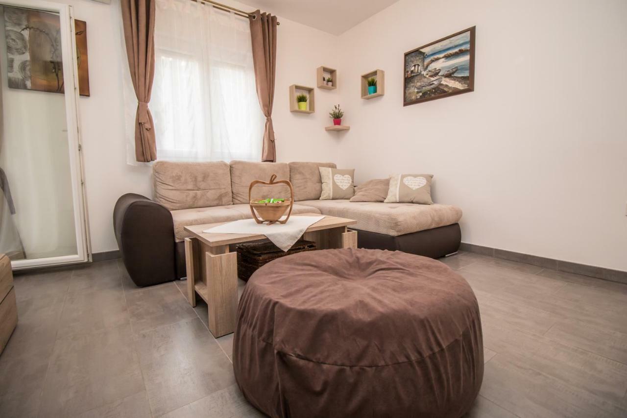 Sunny Point Apartment Rovinj Exterior photo