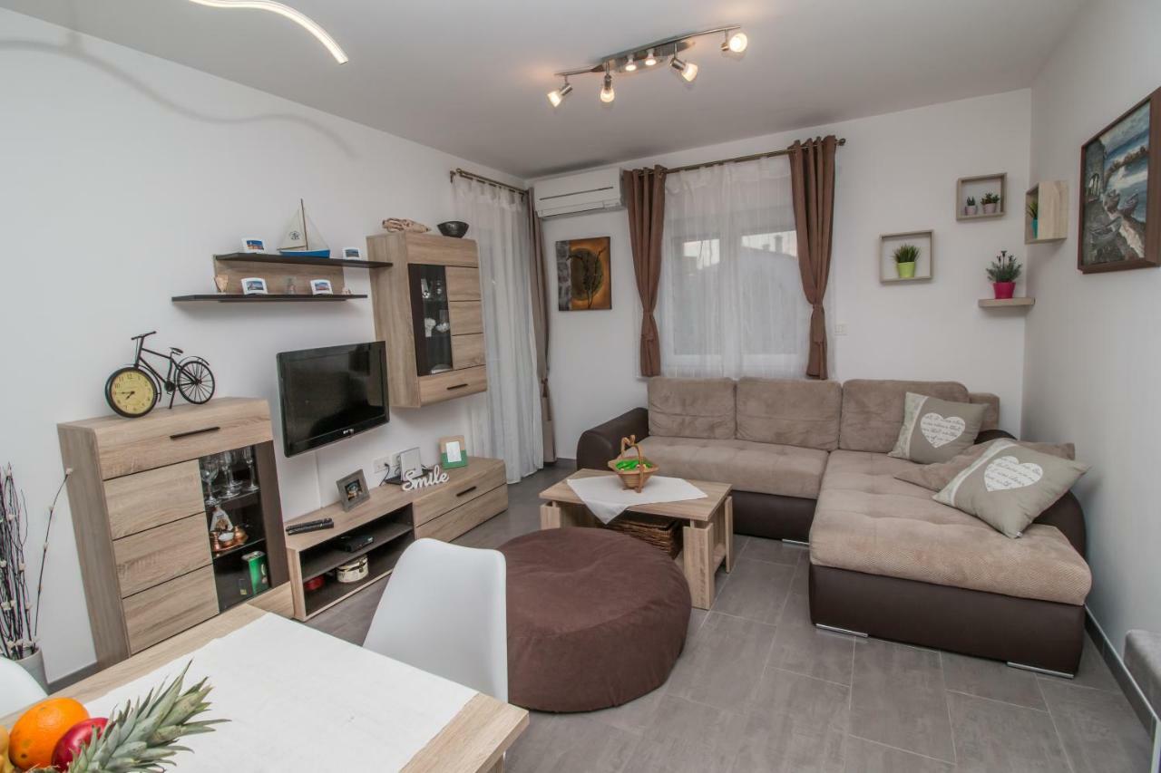 Sunny Point Apartment Rovinj Exterior photo